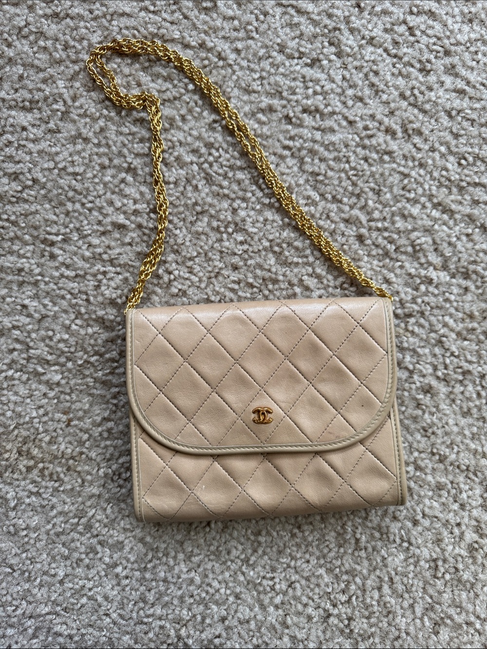 Authentic CHANEL matelasse Lambskin vintage flap Bag